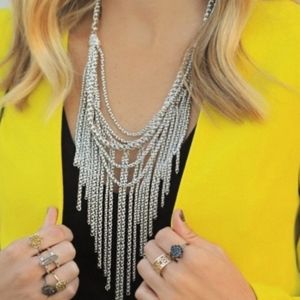 Kendra Scott necklace
